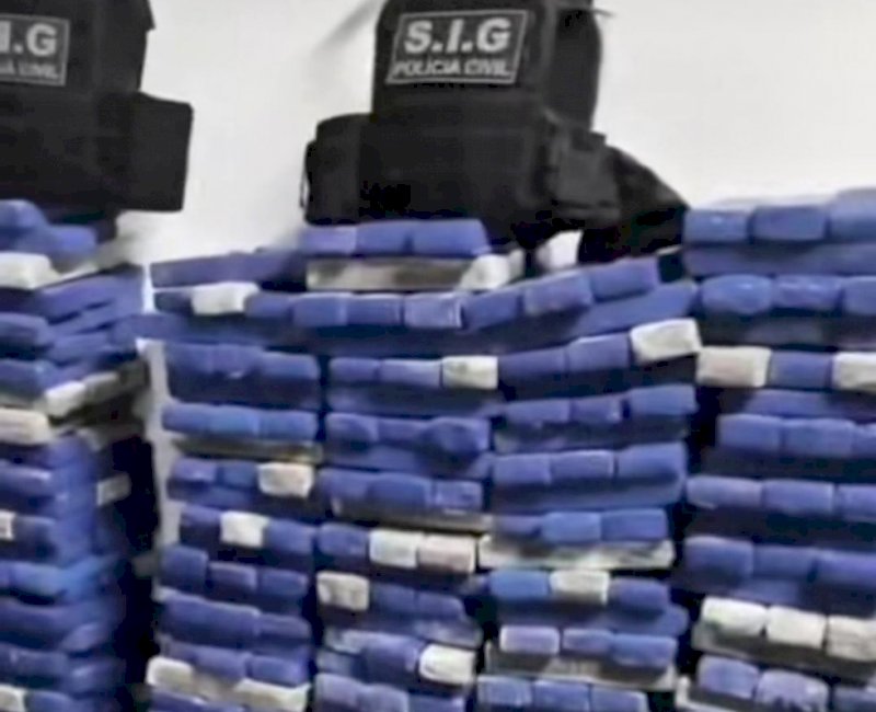 Polícia Civil de Ivinhema apreende mais de 3,5 toneladas de maconha em caminhão com placas paraguaias