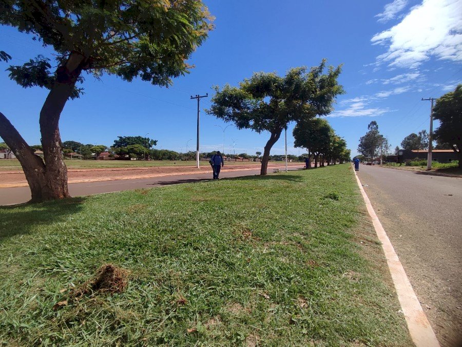 Angélica - Prefeitura não para mesmo com as fortes chuvas.