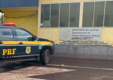 PRF apreende 101 Kg de pasta base de cocaína.