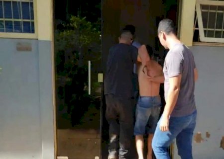 Ex-marido que assassinou Daniele a facadas na frente da filha é preso em Ribas do Rio Pardo.