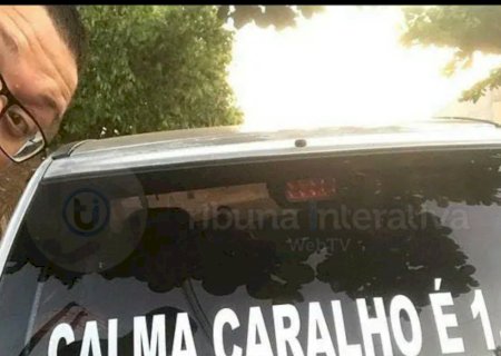 EM MARINGÁ, CARRO VIRALIZA COM RECADO INUSITADO PARA 'APRESSADINHOS' NO TRÂNSITO.
