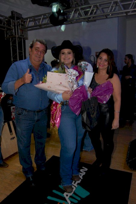 Angélica - Vejam as eleitas no Concurso para Rainha, Princesa e Madrinha do rodeio 2023.