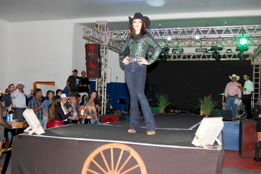 Angélica - Vejam as eleitas no Concurso para Rainha, Princesa e Madrinha do rodeio 2023.