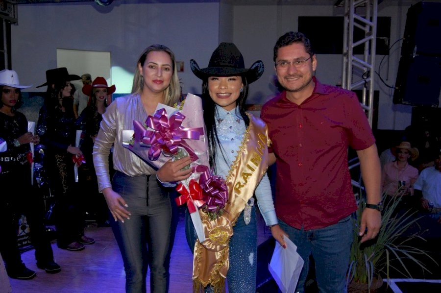 Angélica - Vejam as eleitas no Concurso para Rainha, Princesa e Madrinha do rodeio 2023.