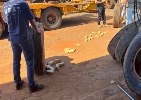 PF encontra maconha em pneus de caminhão-baú em Ponta Porã