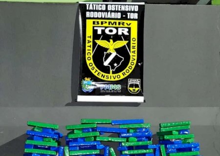 Polícia Militar Rodoviária prende indivíduos por tráfico de drogas.