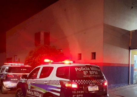 Polícia Militar conduz cinco pessoas para a delegacia por violência doméstica e descumprimento de medida protetiva em Nova Andradina