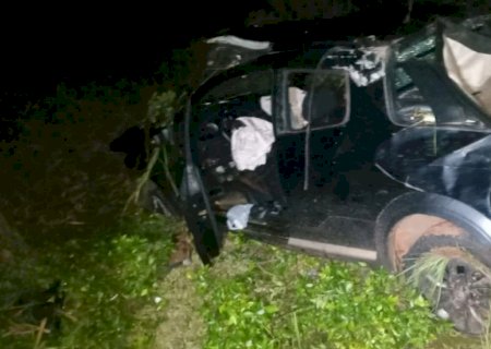Acidente deixa 2 mortos e um ferido na fronteira de Mato Grosso do Sul.
