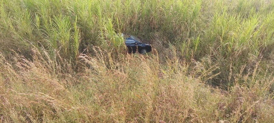 Saída de pista entre Nova Andradina e Nova Casa Verde deixa uma pessoa ferida