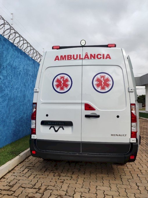 Prefeitura de Angelica adquiri nova ambulância para atender a população.