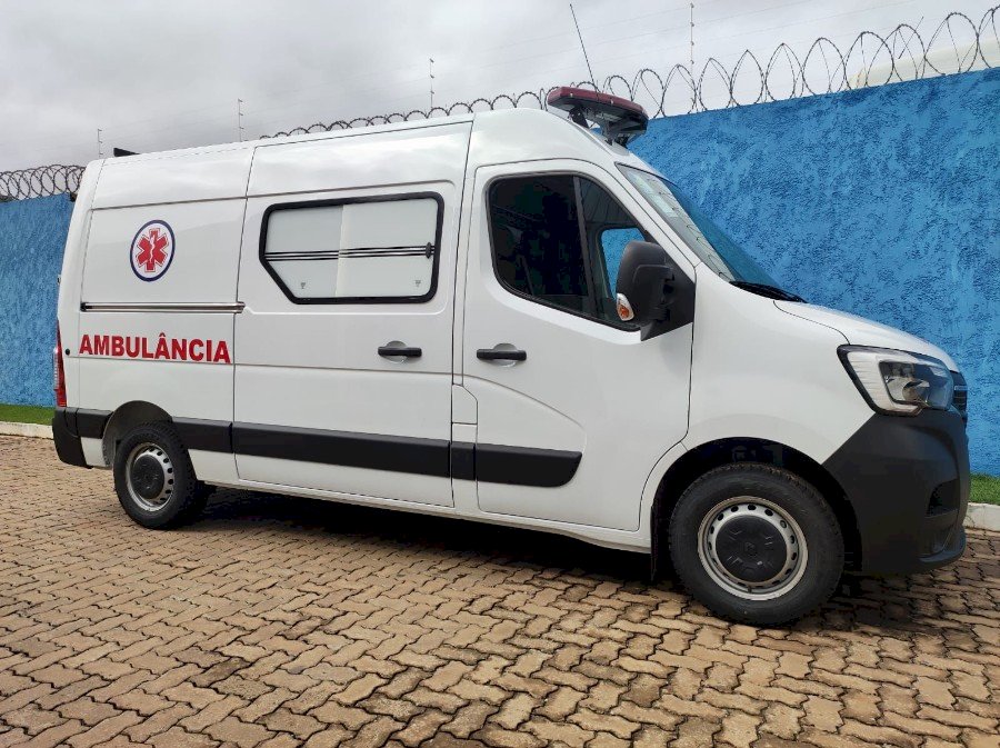 Prefeitura de Angelica adquiri nova ambulância para atender a população.