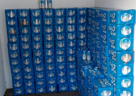 Polícia Civil localiza 169 caixas de cerveja saqueadas de carreta envolvida em acidente