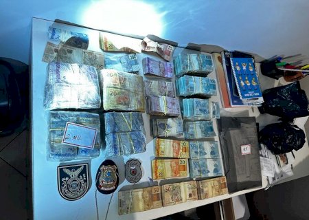 Advogados e policiais penais envolvidos com facção são alvos do Gaeco.