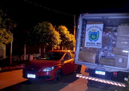 Angélica - Polícia Militar de Ipezal apreende caminhão carregado com mais de 1 milhão de reais em mercadorias de descaminho