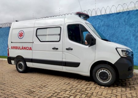 Prefeitura de Angelica adquiri nova ambulância para atender a população.