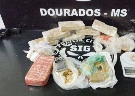 Polícia Civil fecha laboratório de crack e apreende 10 kg da droga em Dourados