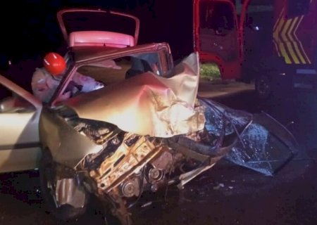 Grave acidente na MS-164 deixa um morto e dois feridos na fronteira .
