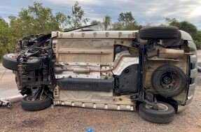 Capotamento na BR-262 mata motorista e deixa criança em estado grave.