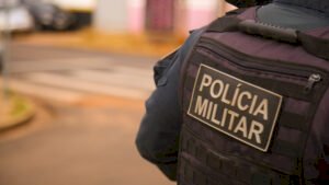 Caminhoneiro é ferido com golpes de facão na cabeça após fazer ultrapassagem proibida