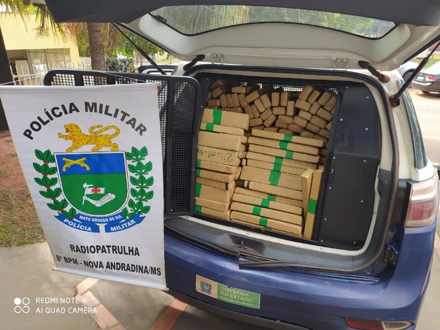 Polícia Militar prende homem transportando 300 quilos de maconha em Nova Andradina.