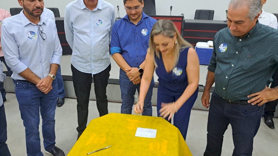 Prefeito de Angélica Edinho Cassuci se filia ao PSDB e partido domina 62% das prefeituras de MS.
