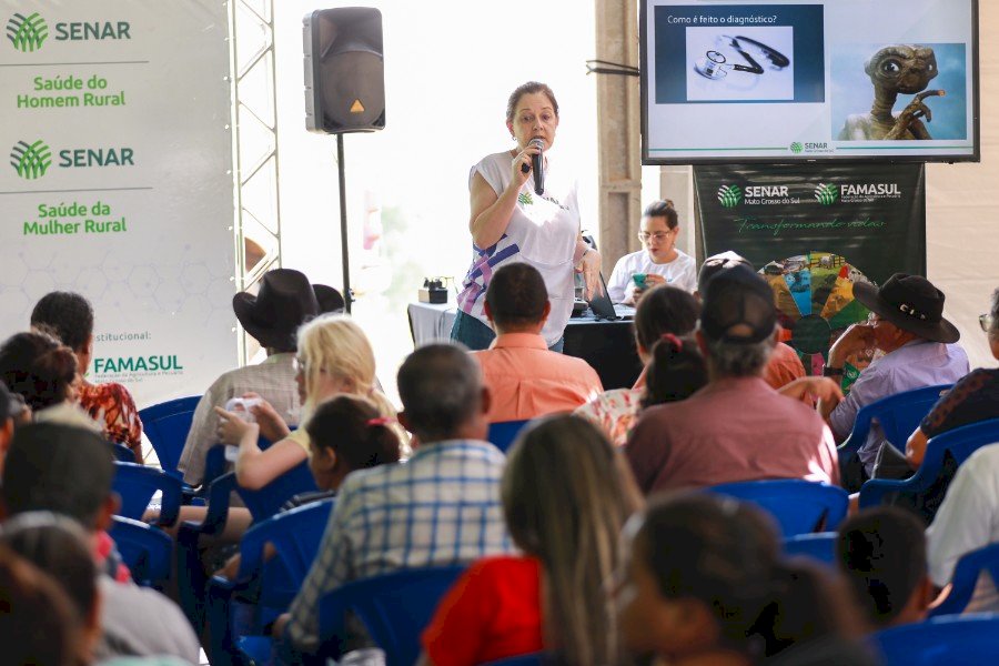 Em Figueirão, presidente Marcelo Bertoni participa do programa Saúde do Homem e da Mulher Rural