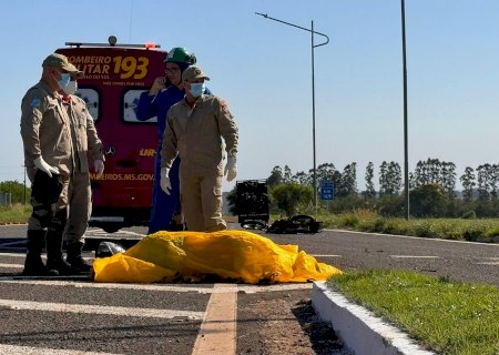 Motociclista morre após colidir em Fiat Strada na BR-376, em Nova Andradina