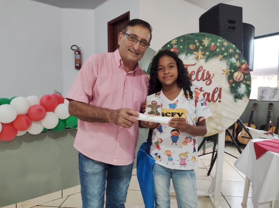 SCFV encerra suas atividades de 2023 com apresentações, sorteios e muita festa