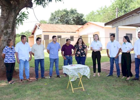 Prefeito Edinho Cassuci participa de inauguração da Indústria do mel