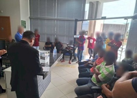 Operação resgata 20 trabalhadores sob condições análogas à escravidão em fazenda