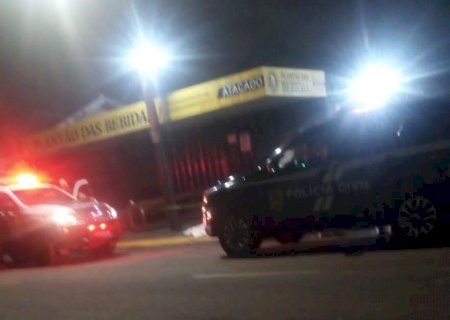 Angélica - Homem é assassinado com 4 tiros no centro comercial
