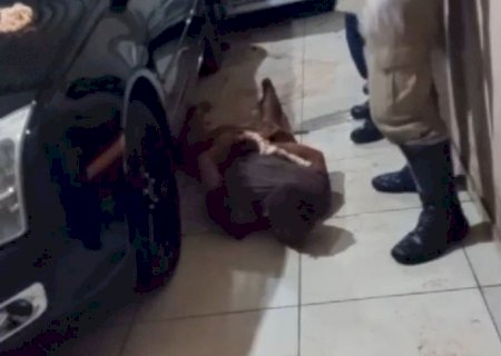Nova Andradina: Homem invade transportadora, tenta fugir com veículo, colide em muro e acaba detido