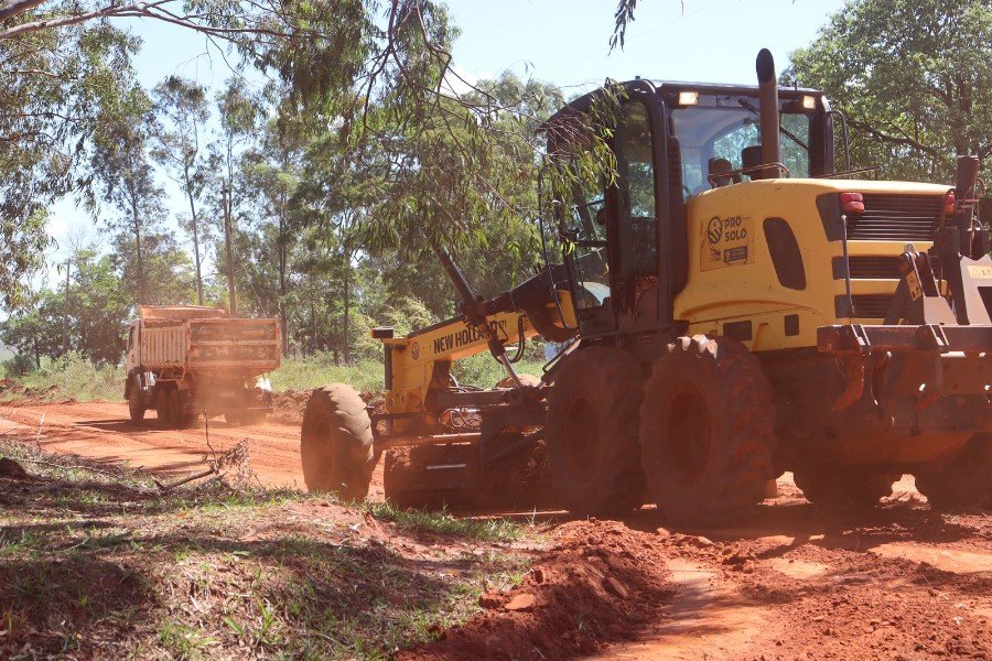 Manutenção de Estradas Rurais é destaque na Secretaria Municipal de Obras de Angélica