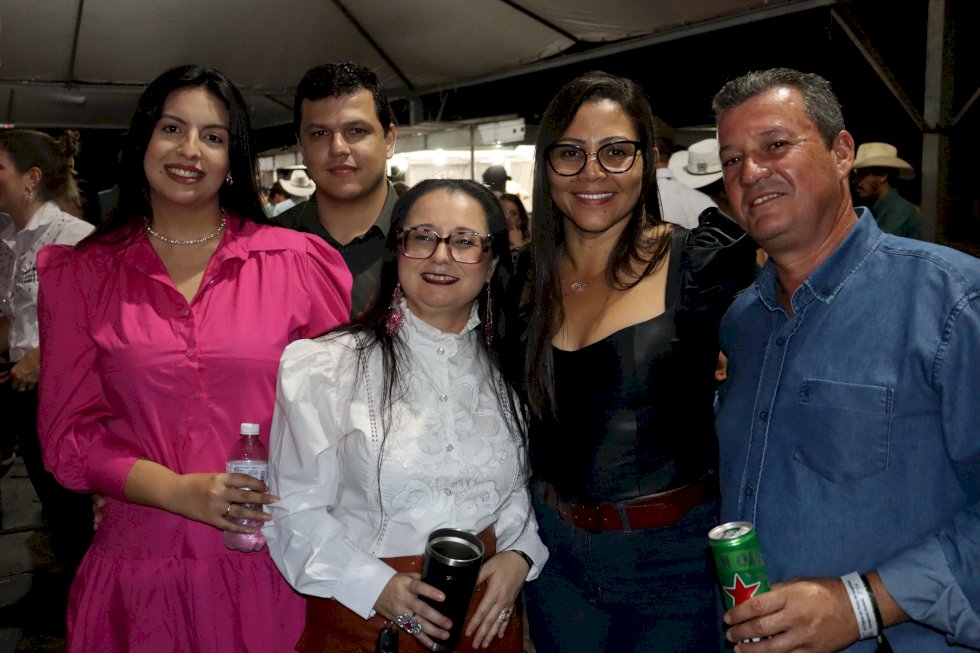 Angélica - As duas primeiras noites foi um sucesso, neste sábado fecha com chave de ouro a 42.º Festa do Peão