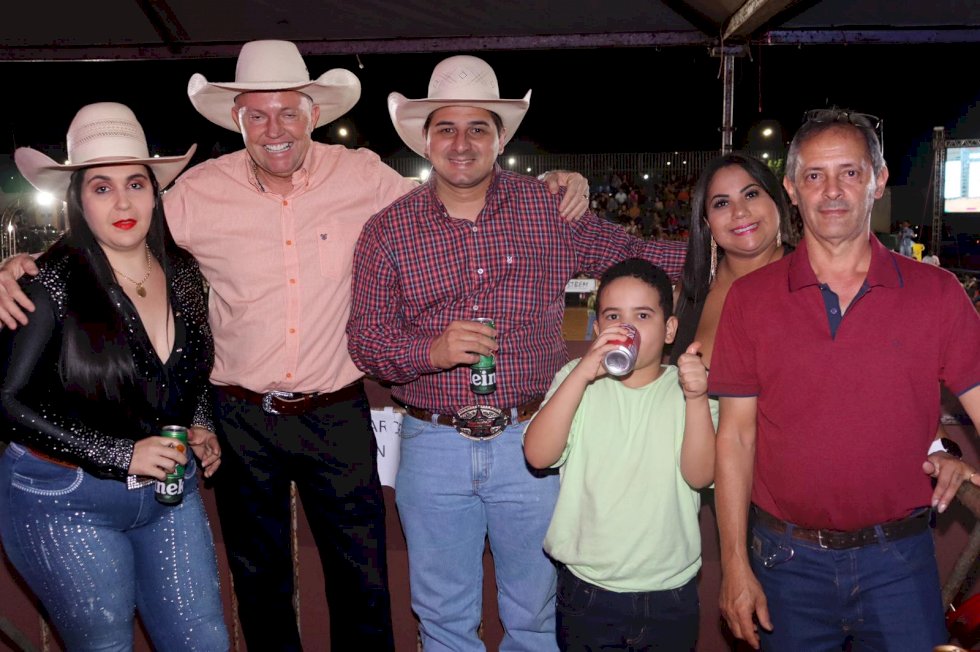 Angélica - As duas primeiras noites foi um sucesso, neste sábado fecha com chave de ouro a 42.º Festa do Peão