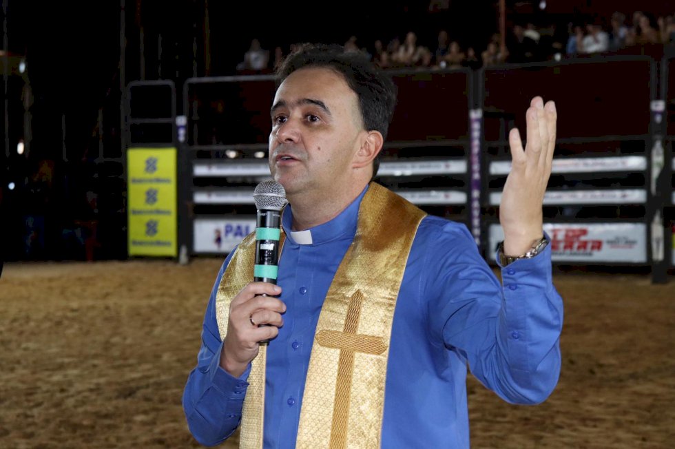 Angélica - As duas primeiras noites foi um sucesso, neste sábado fecha com chave de ouro a 42.º Festa do Peão
