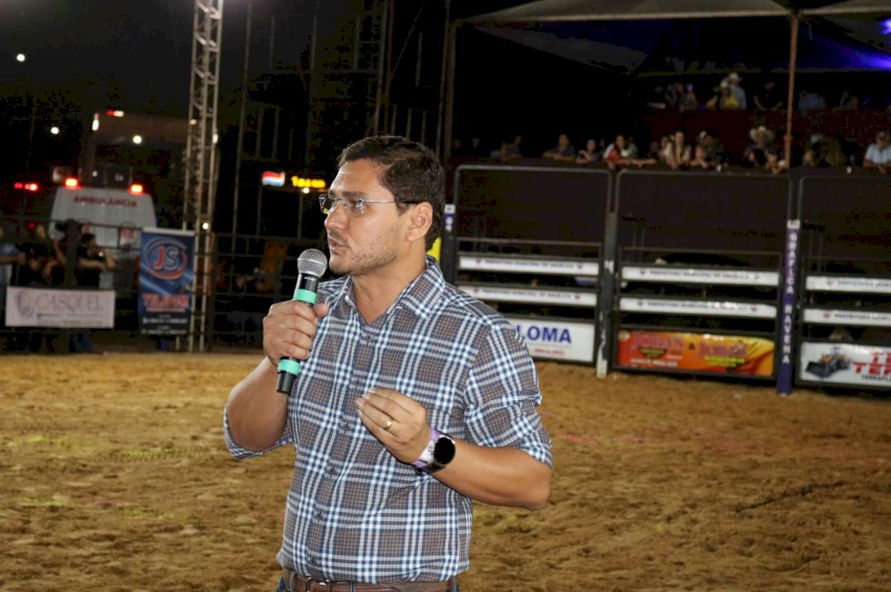Angélica - As duas primeiras noites foi um sucesso, neste sábado fecha com chave de ouro a 42.º Festa do Peão