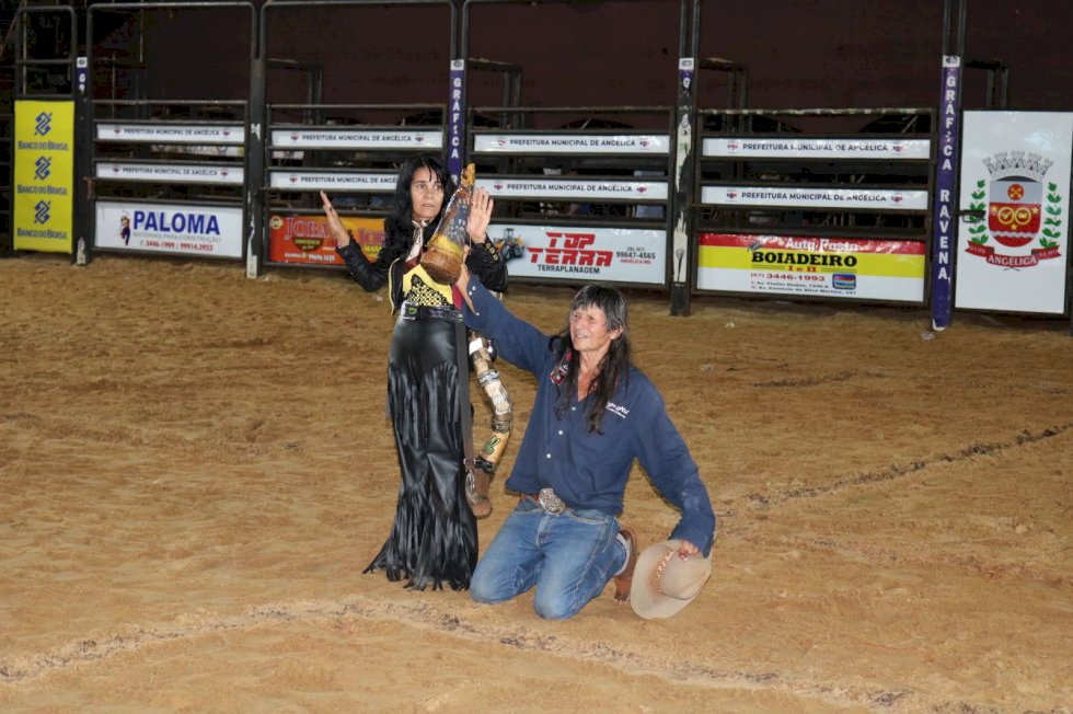Angélica - As duas primeiras noites foi um sucesso, neste sábado fecha com chave de ouro a 42.º Festa do Peão