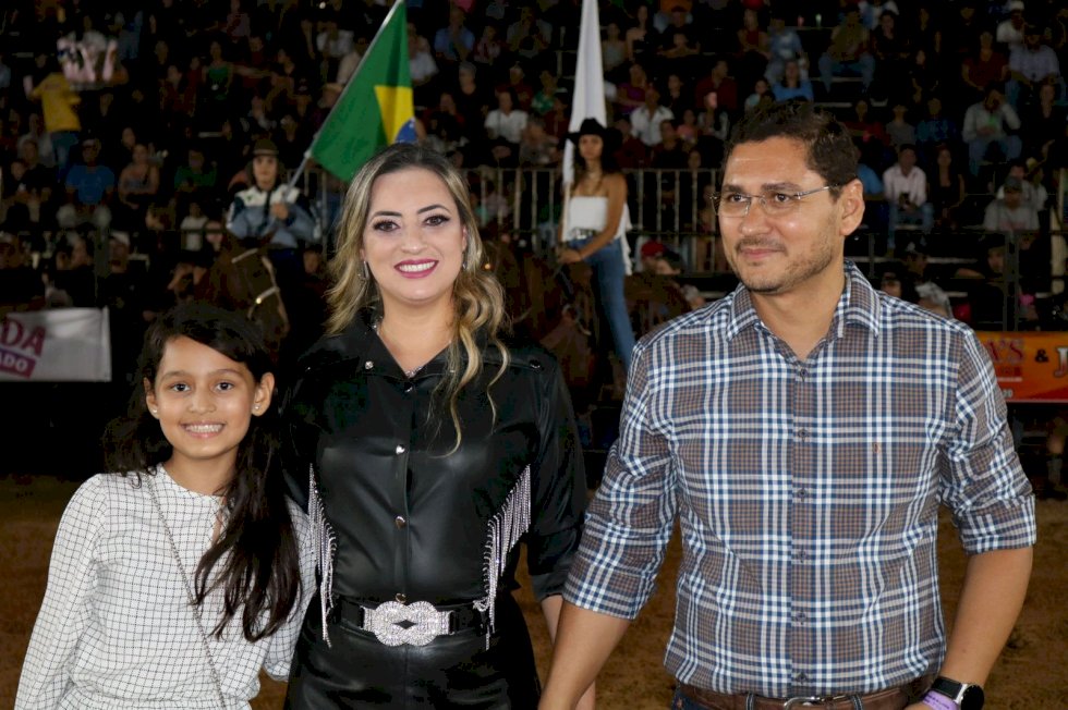 Angélica - As duas primeiras noites foi um sucesso, neste sábado fecha com chave de ouro a 42.º Festa do Peão