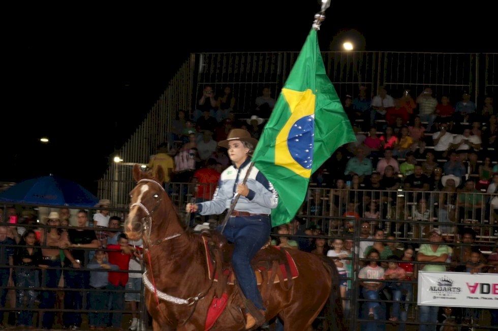 Angélica - As duas primeiras noites foi um sucesso, neste sábado fecha com chave de ouro a 42.º Festa do Peão