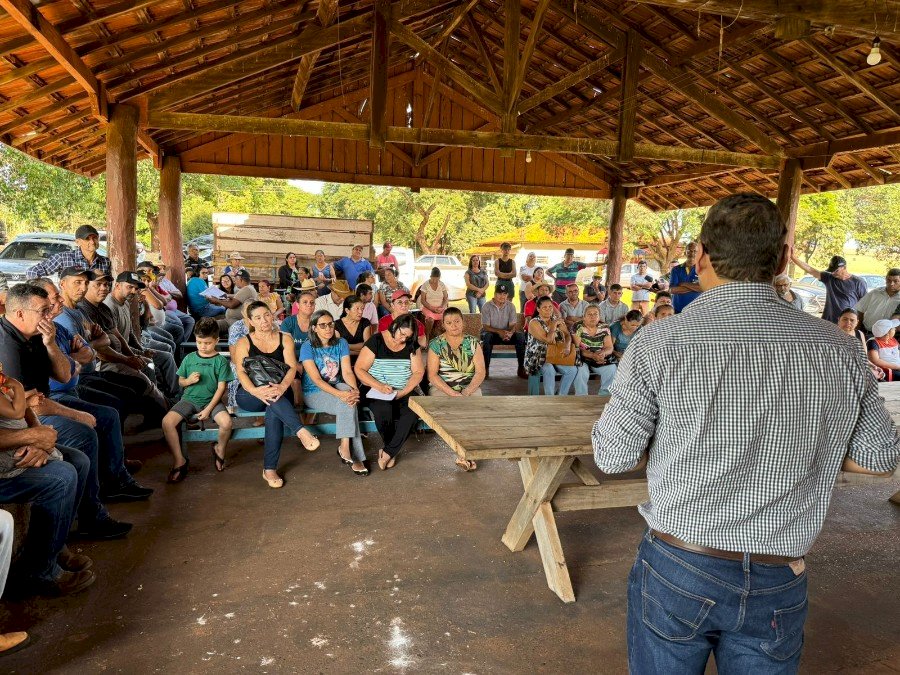 Município de Angélica inicia projeto de reforma de casa rurais no Assentamento