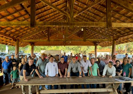 Município de Angélica inicia projeto de reforma de casa rurais no Assentamento