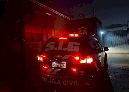 Mulher foragida com condenação por latrocínio é preso pela Polícia Civil em Nova Andradina
