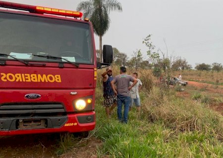 Duas pessoas ficam feridas em capotagem entre Nova Andradina e Nova Casa Verde