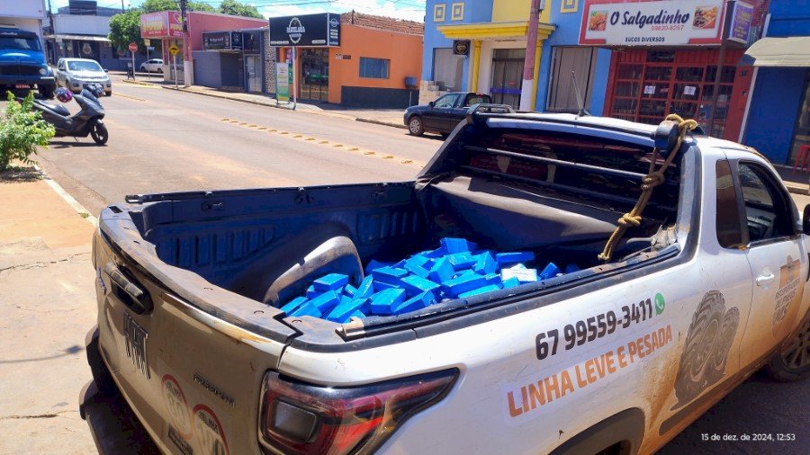 Angélica -PRF aprende 390kg de maconha na MS -141 e prende traficante