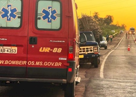 Morador de Ivinhema morre prensado ao trocar pneu de caminhonete no anel viário de Nova Andradina