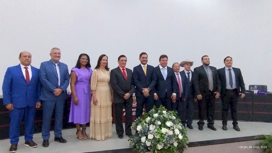 Angélica - Prefeito, vice-prefeito, vereadores(as) são empossados e mesa diretora eleita