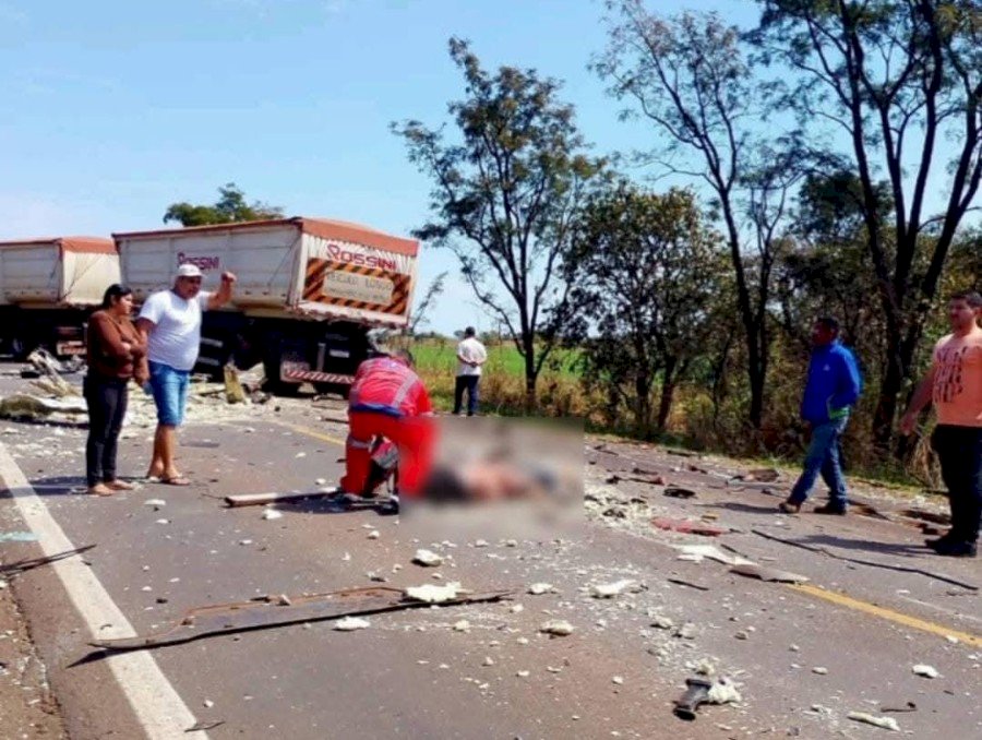 Acidente na BR-262 deixa duas vítimas fatais