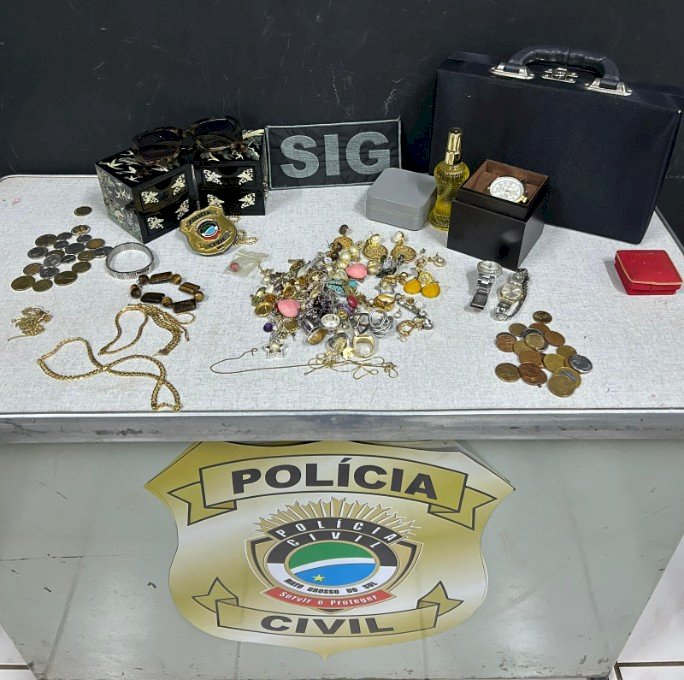 Homem é preso em flagrante após arrombamento e furto de joias em residência no centro de Naviraí