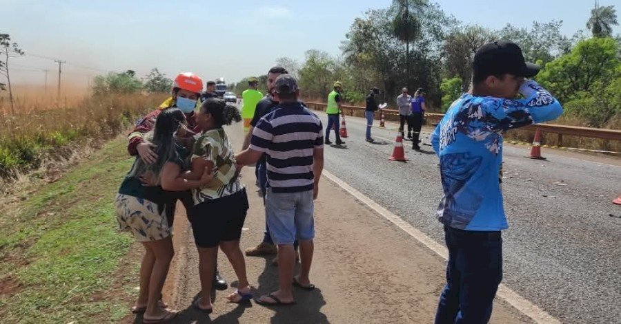 Colisão entre moto e carreta, mata motociclista na BR- 163